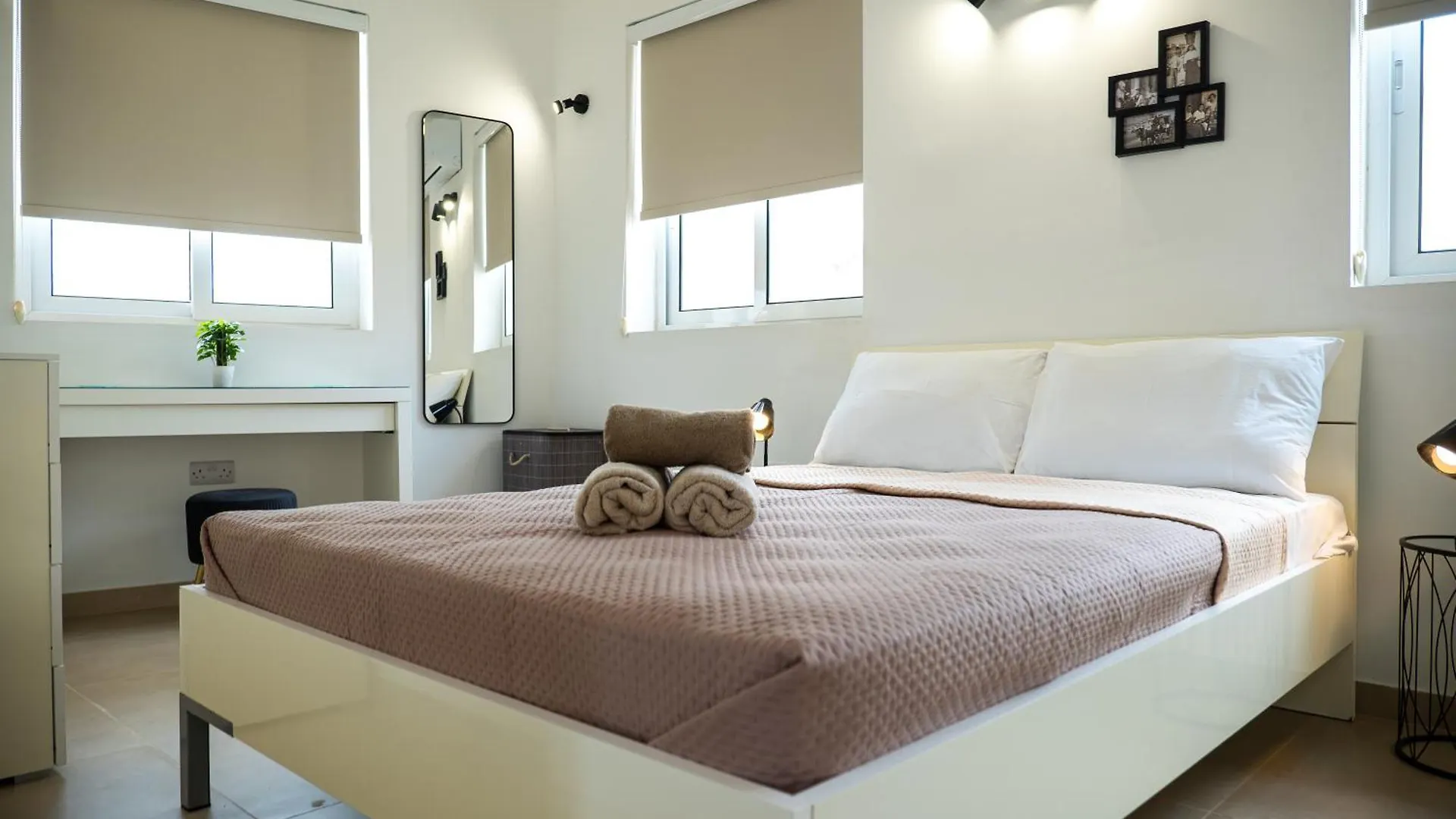 Apartment Stella & Rosie - Two Bedroom Apartment'S By Eldi Pieta